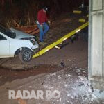 Colisão contra poste deixa condutora ferida e causa apagão no Jardim Coopagro em Toledo