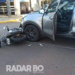 Jovem motociclista fica ferida em colisão com Kia Sportage no centro de Toledo