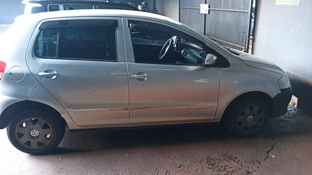 PM recupera carro furtado e prende dois por receptação na Vila Industrial em Toledo