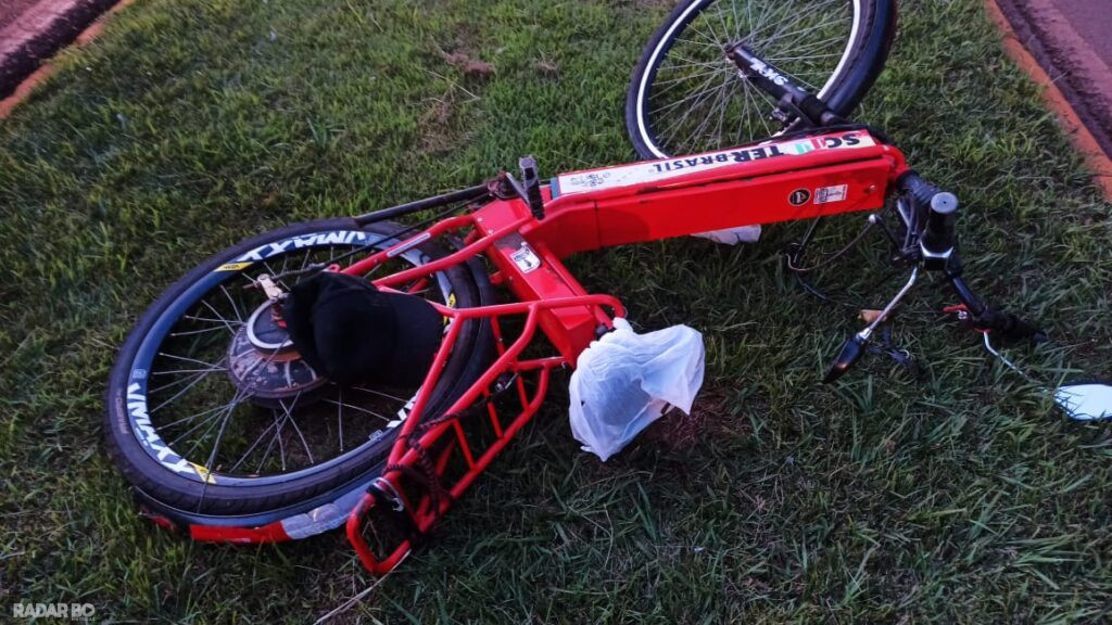 Moto e bicicleta elétrica colidem frontalmente e deixam feridos no Jardim Panorama em Toledo