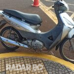 Acidente entre carro e moto deixa motociclista ferida no centro de Toledo