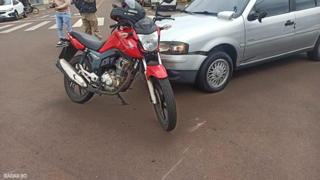 Motociclista fica ferida em colisão com Gol na Vila Industrial em Toledo