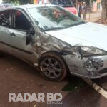 Van escolar com alunos é atingida por carro conduzido por motorista não habilitado em Toledo
