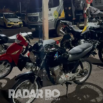 ROCAM apreende motos barulhentas e flagra porte de droga e falta de CNH em Toledo