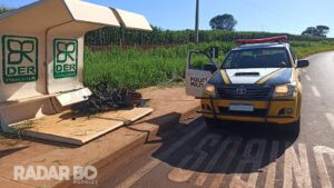 Casal fica ferido após moto colidir contra ponto de ônibus na PR 317 entre Toledo e Assis