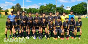 Amistosos e treinos observam talentos para o futebol toledano