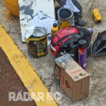 Motociclista cai ao frear bruscamente para evitar colisão em frente à rodoviária de Toledo