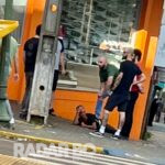 Casal em situação de rua causa confusão, agressão e dano na Biblioteca Municipal de Toledo