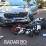 Jovem motociclista fica ferida em colisão com Kia Sportage no centro de Toledo