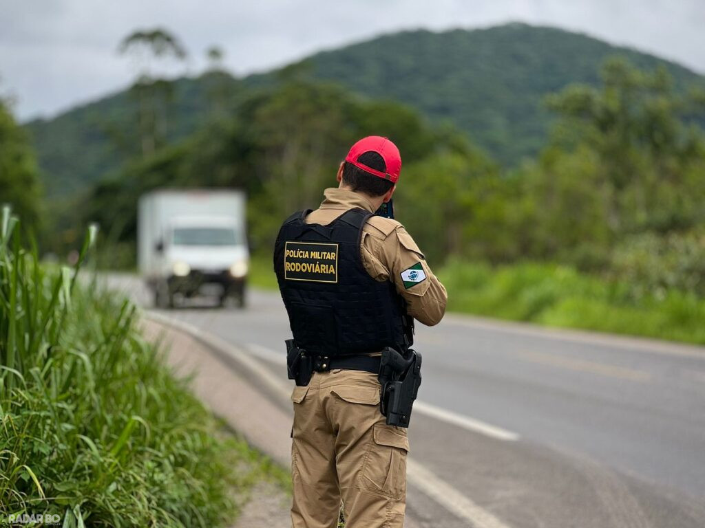 BPRv autua 128 motoristas por embriaguez e prende 12 durante feriado no Paraná