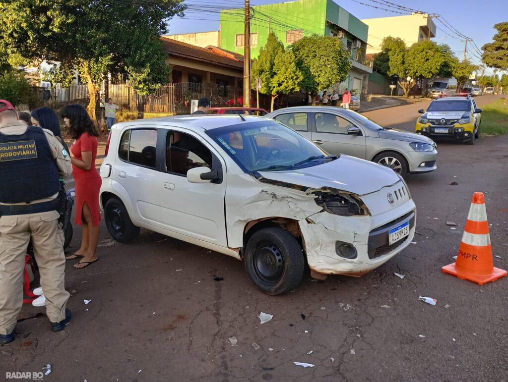 Três veículos se envolvem em acidente na PR-317 em Toledo