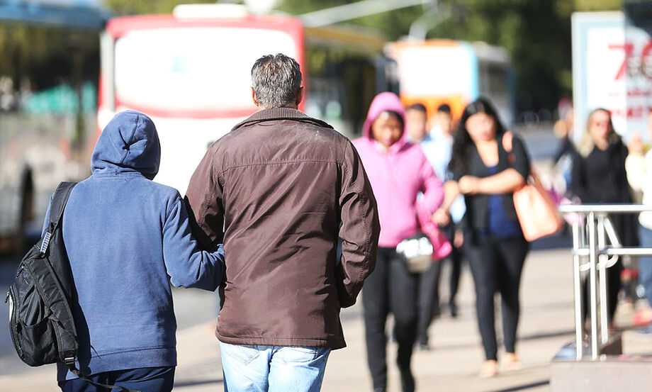 Primeira massa de ar frio do outono derruba temperatura para 13°C em Toledo neste sábado