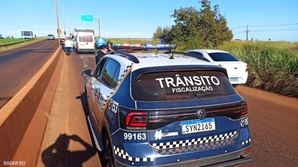 Caminhão, S10 e Ducato se envolvem em engavetamento no Jardim Anápolis em Toledo