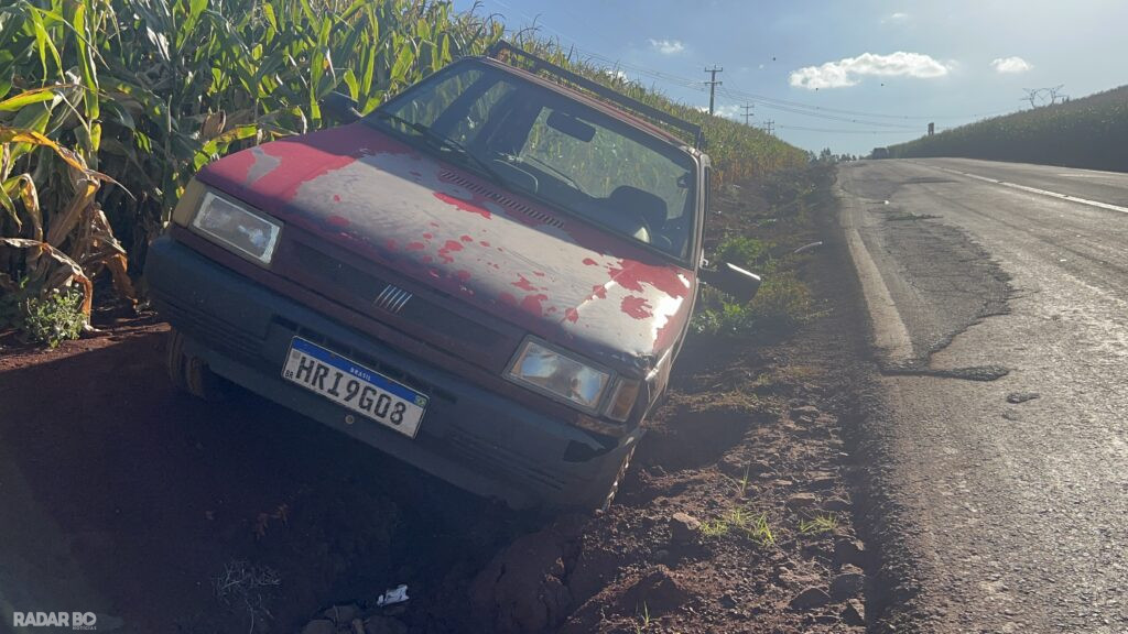 Colisão traseira entre carro parado e caminhão deixa ferido na estrada Toledo-Concórdia do Oeste