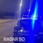 Ciclista fica ferido após bater em dois carros estacionados em avenida de Toledo