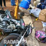 Motociclista de 21 anos sofre fratura em acidente com carro na Vila Operária