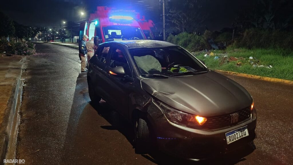 Motorista de Uber sofre mal súbito e colide contra árvore no Pinheirinho, em Toledo