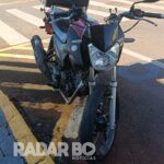 Jovem de 20 anos é socorrido após acidente de moto no centro de Toledo