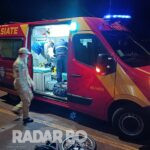 Motociclista fica gravemente ferido após colidir contra poste em Toledo