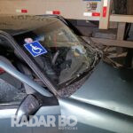 Duas mulheres são socorridas após carro colidir com caminhão da prefeitura em Toledo