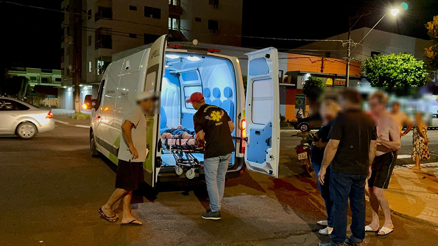 Colisão frontal deixa motociclista ferido no centro de Nova Santa Rosa