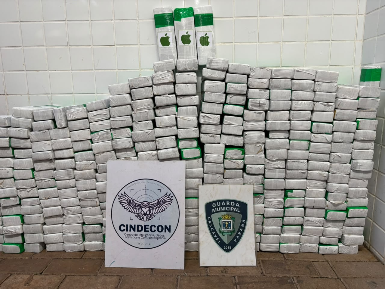 Jovem é preso com quase 200kg de maconha na BR-277 em Cascavel