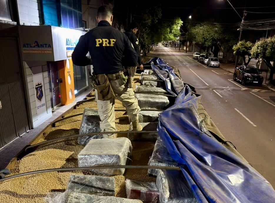 PRF apreende mais de 1,5 tonelada de maconha em Cascavel