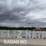 Decoração de Natal começa a transformar Toledo para a programação de fim de ano